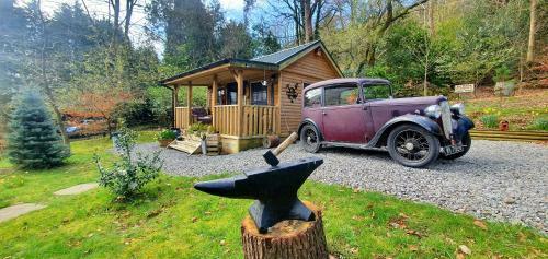 Lodge Miners Log Cabin
