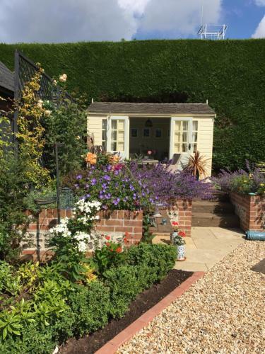 Bed & Breakfast St Leonards Farmhouse