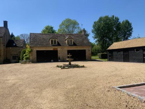 Hostal Stable Lodge At Bledington Mill