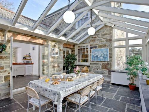 Lower Margate Bodmin