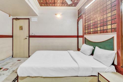 Hotel Collection O 84605 Srk Diamond Inn