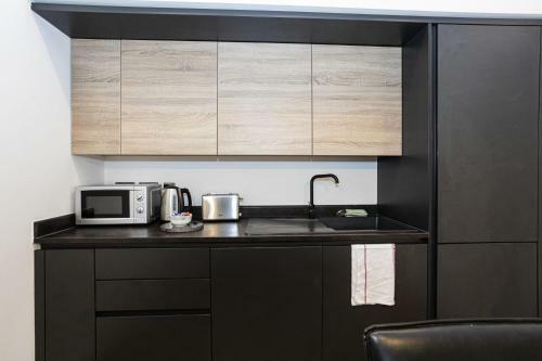 Contemporary Bolton Apartment In Central Location