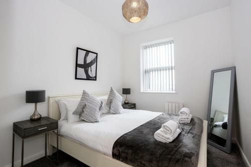 Contemporary Bolton Apartment In Central Location