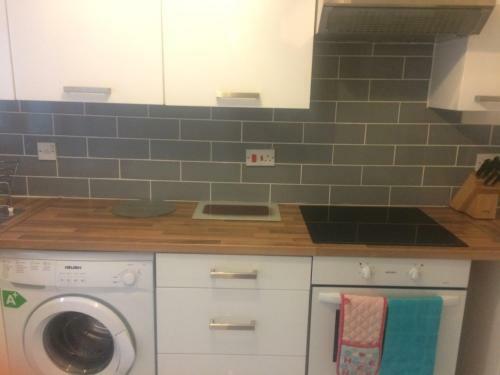 Cosy 3 Bed Detached House Birmingham