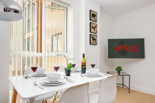 Cosmo Modern Apartment - Central Birmingham