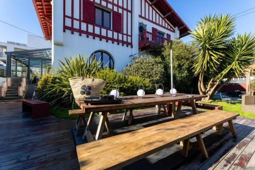 Villa Bakea Keyweek - 7 Bedrooms Heated Pool And Garden Anglet