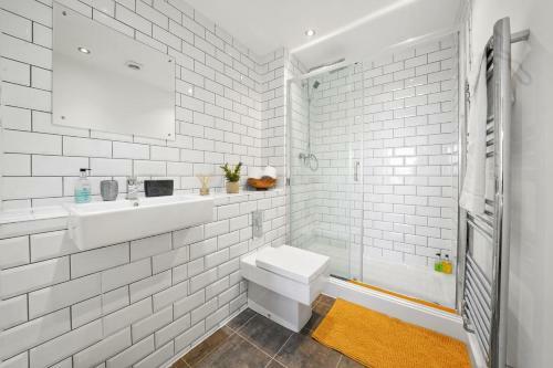 Moda Stays - Helena Street Apartments