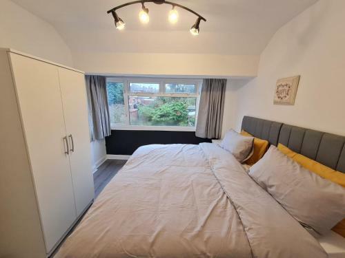 Cranes Park, New Entire 3 Bed Semi, Contractors, Nec, City