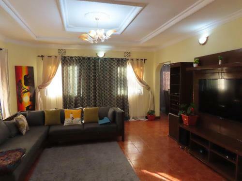 Maua House