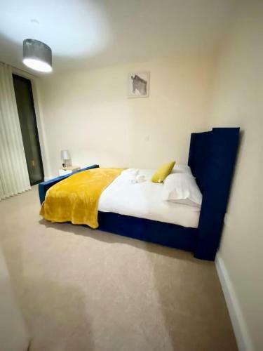 Luxury 2 Bed Lovely Garden Views Apartment