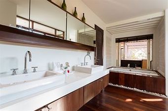 Amatapura Beachfront Villa 12