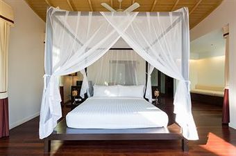 Amatapura Beachfront Villa 12