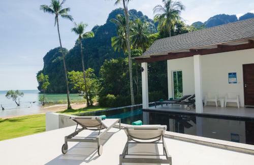 Villa The Beach House