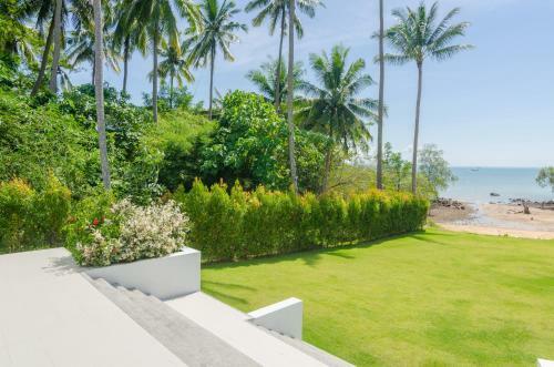 Villa The Beach House
