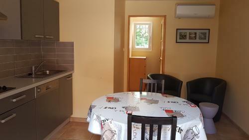 Apartamento Y'a Pas De L�zard