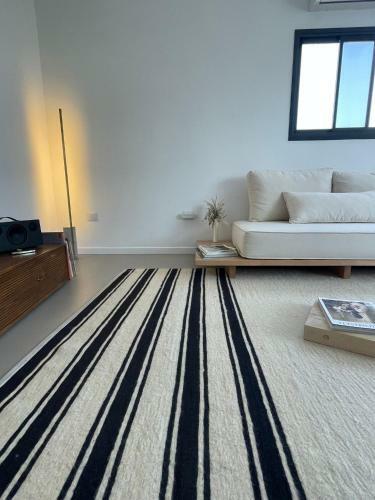 Beautiful Apartment, Prime Location
