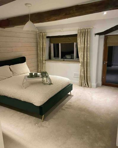 Stunning 1700?s Cottage With Unparalleled Views.
