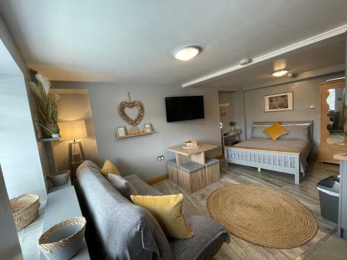 Westend Holiday Let 1