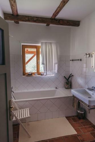 Bed & Breakfast Mala Kmetija