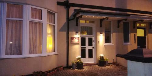 Hostal Northdene Theatre Hotel
