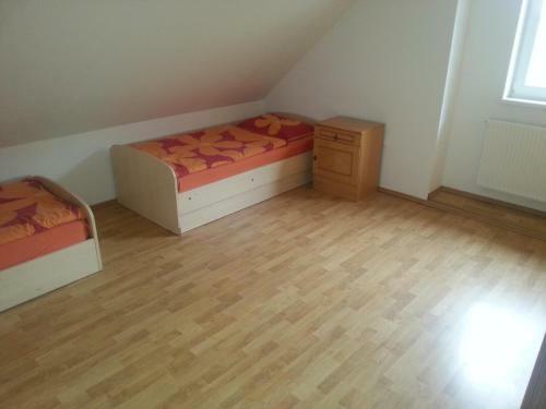 Apartamento Tomdva Ravne