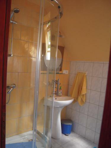 Hostal Apartmaji In Sobe Cuder
