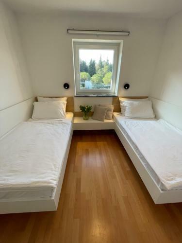 Premium Levant Marina Apartments