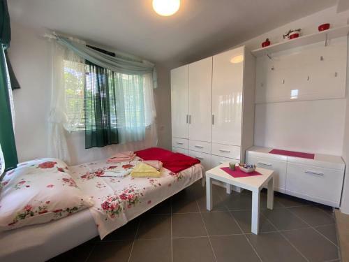 Green Place Apartments