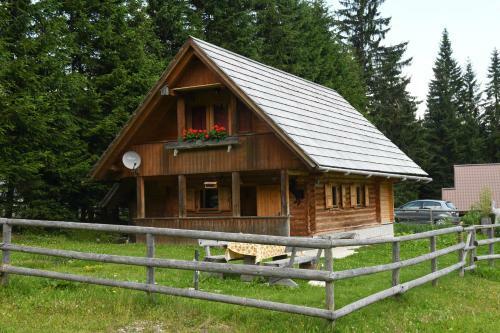 Po?itni?ka Hi?a Jur?ek Pokljuka