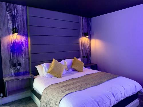 Breeze Suites - Luxury Group Accom - Sleeps 19