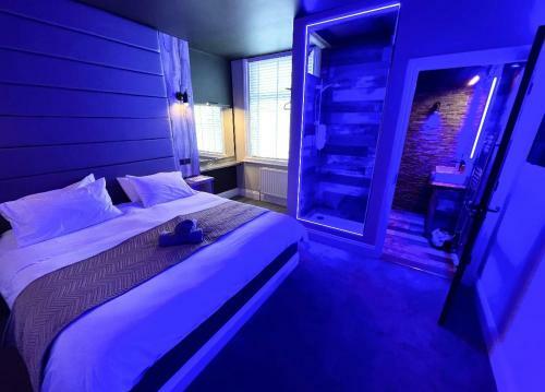 Breeze Suites - Luxury Group Accom - Sleeps 19