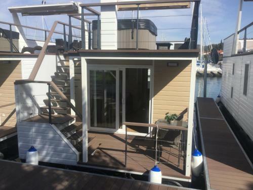 Apartamento Floating Sea House Shark 1