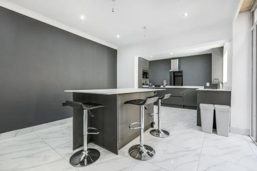 Crystal Towers Sasco Apartments
