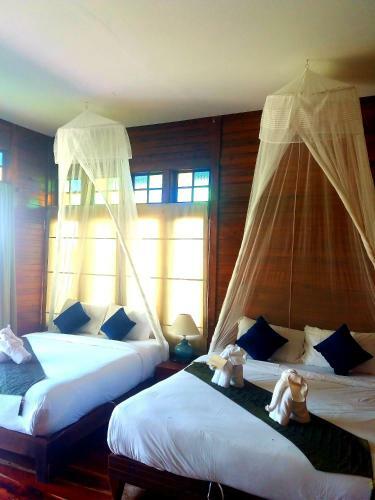 Hotel Thanya Beach Resort