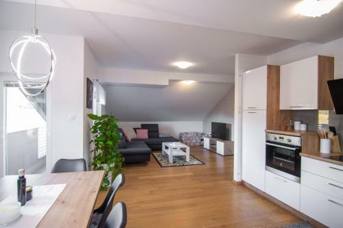 Apartma Tia