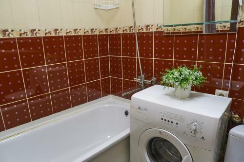 Cozy Apartment On Sakharov Str.