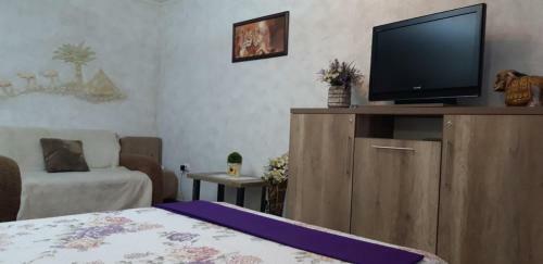 Apartment On Kamyanetskaya Street