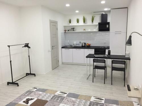 Cozy Underground Apartment At The Center