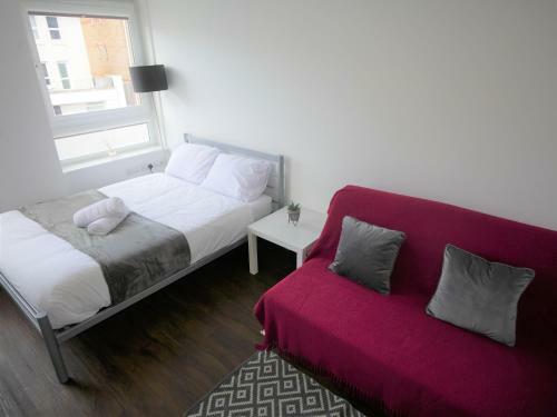 Hill House Holiday Apartments