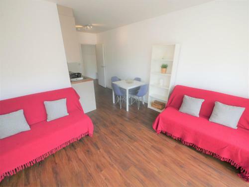 Hill House Holiday Apartments