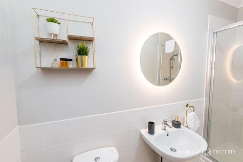 Apartamento Elegant 2bed Apt- Bmouth Beach Front With Parking