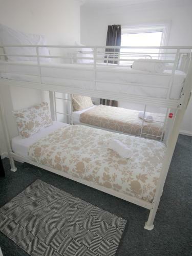 Daimler Holiday Apartments