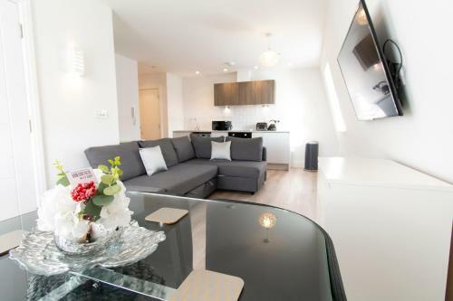 Apartamento Modern Flat 2 Mins Walk From Restaurants Bars Clubs & Beach!