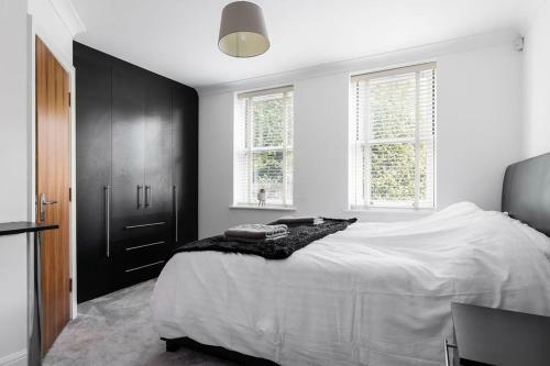 Apartamento Stylish 2 Bed Flat, Ground Floor With Parking 5 Mins To Beach