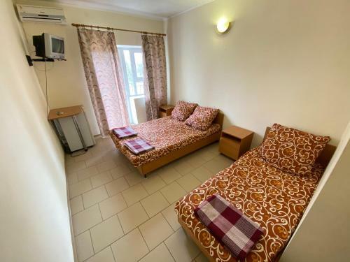 Hostal ????????