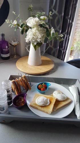 Bed & Breakfast Debonair Bnb @33