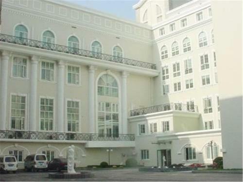 Coinfamily Hotel