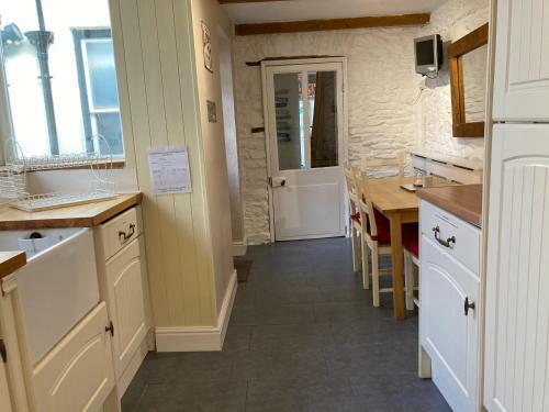Stones Throw Cottage