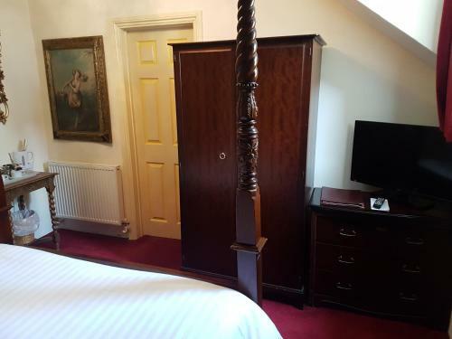 Hostal Churston Court Hotel