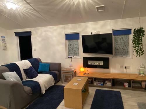 Loxley's Devon Lodge